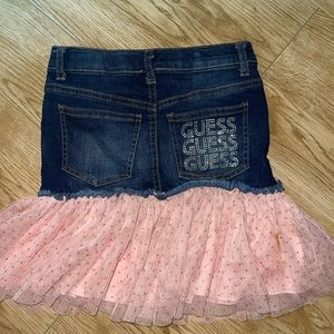 ❌SOLD❌ Little girls Guess Skirt